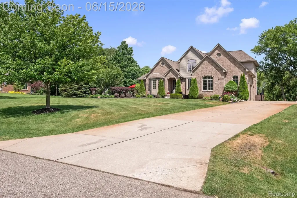 68960 Silver Fox Lane Washington Township MI 48095