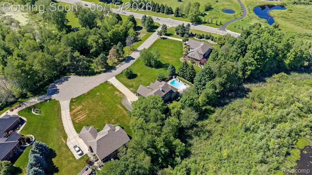 68960 Silver Fox Lane Washington Township MI 48095