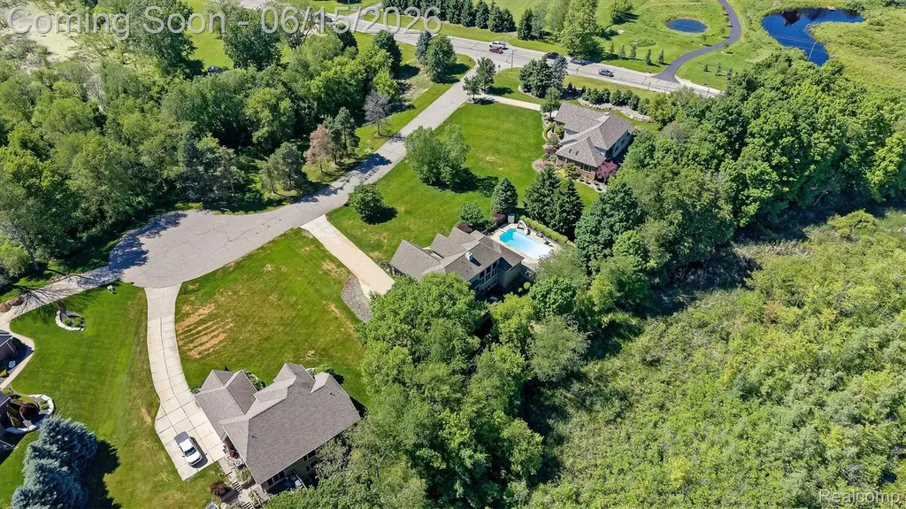 68960 Silver Fox Lane Washington Township MI 48095