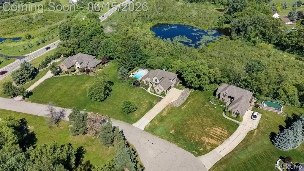 68960 Silver Fox Lane Washington Township MI 48095