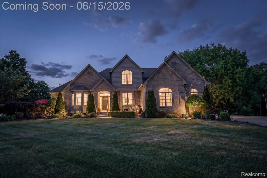 68960 Silver Fox Lane Washington Township MI 48095