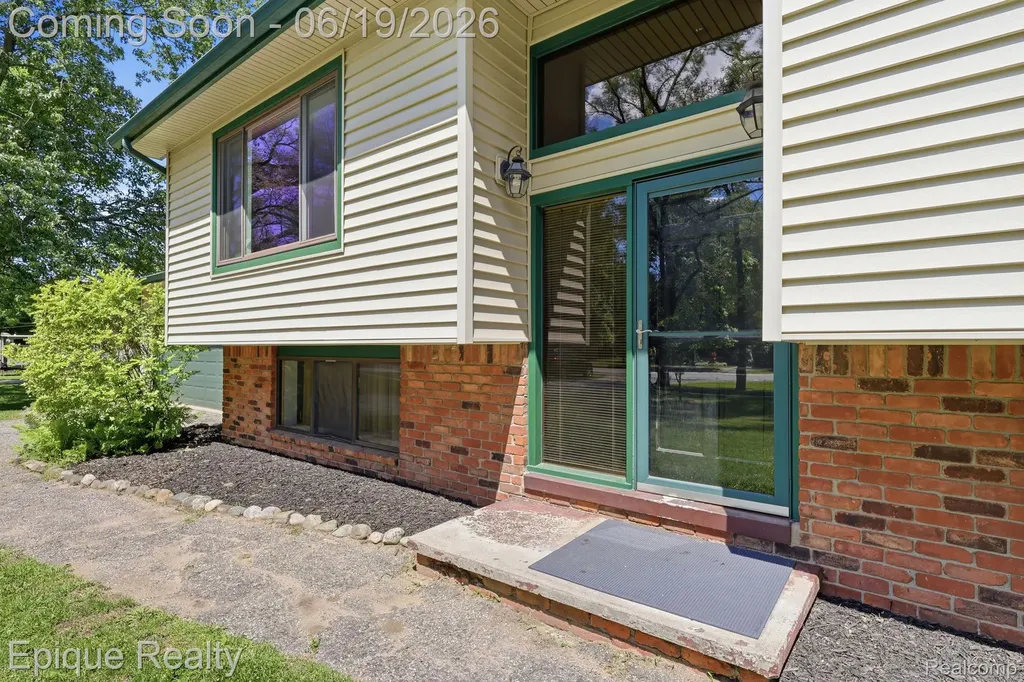 51600 Shelby Road Shelby Charter Township MI 48316