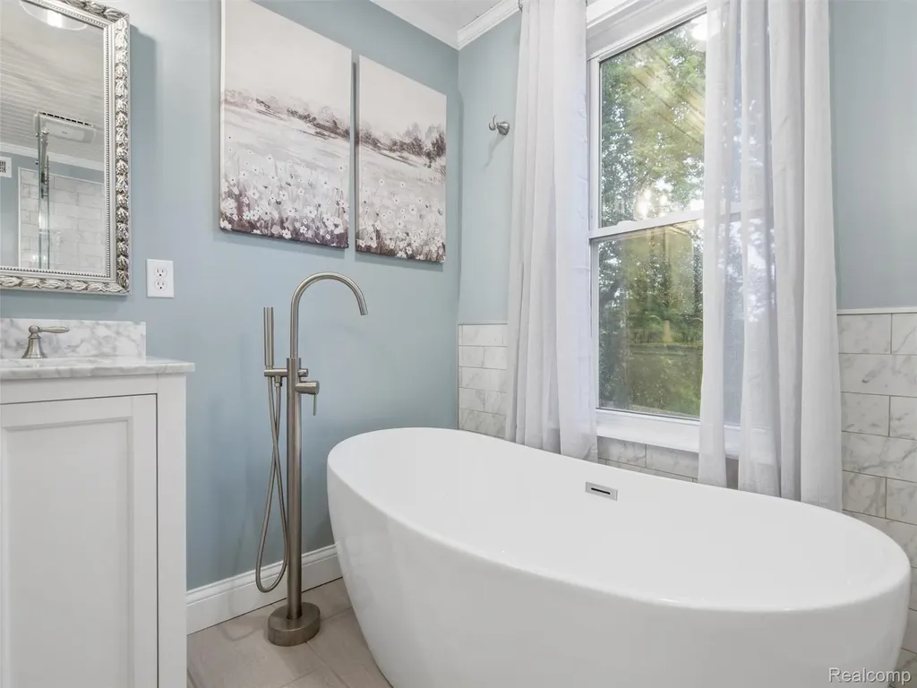 2600 Millcrest Court Orion Charter Township MI 48360