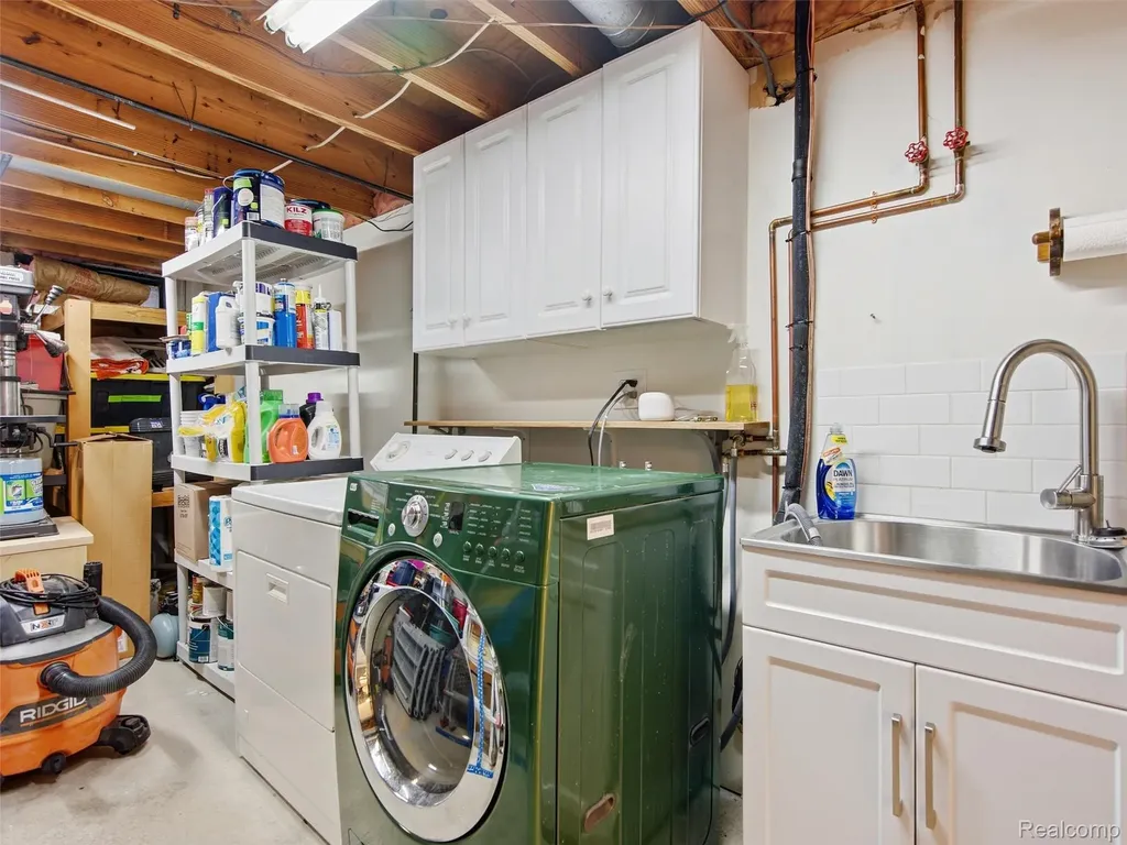 2600 Millcrest Court Orion Charter Township MI 48360