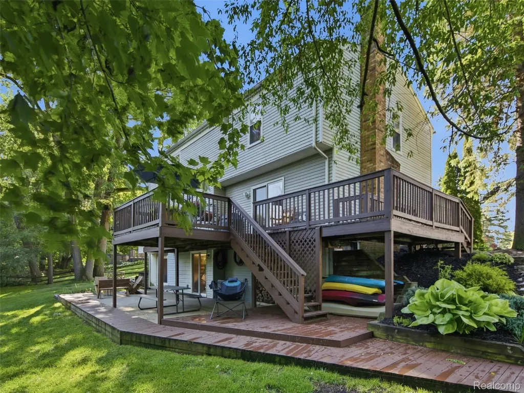 2600 Millcrest Court Orion Charter Township MI 48360