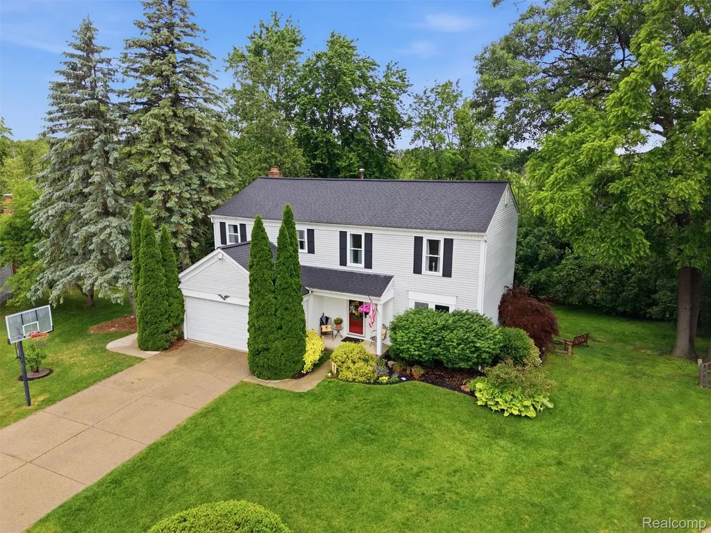 2600 Millcrest Court Orion Charter Township MI 48360