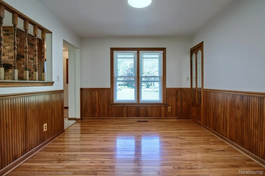 21515 Huron River Drive Huron Charter Township MI 48164