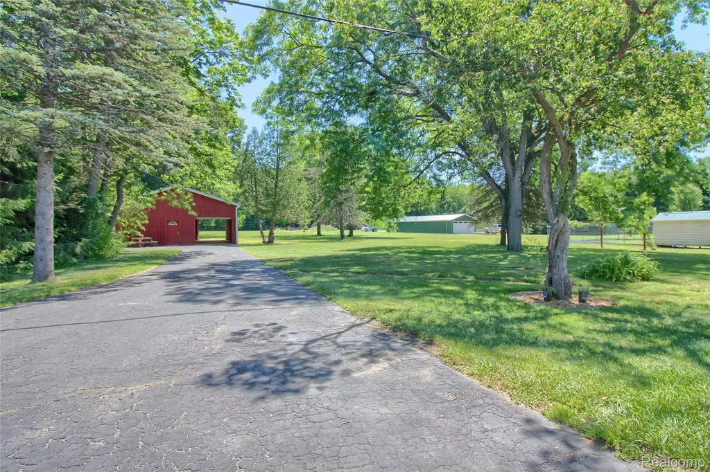 21515 Huron River Drive Huron Charter Township MI 48164
