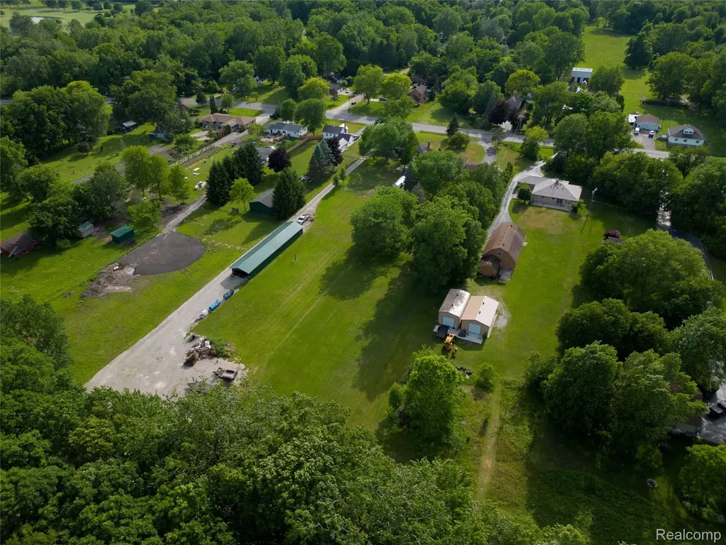 21515 Huron River Drive Huron Charter Township MI 48164