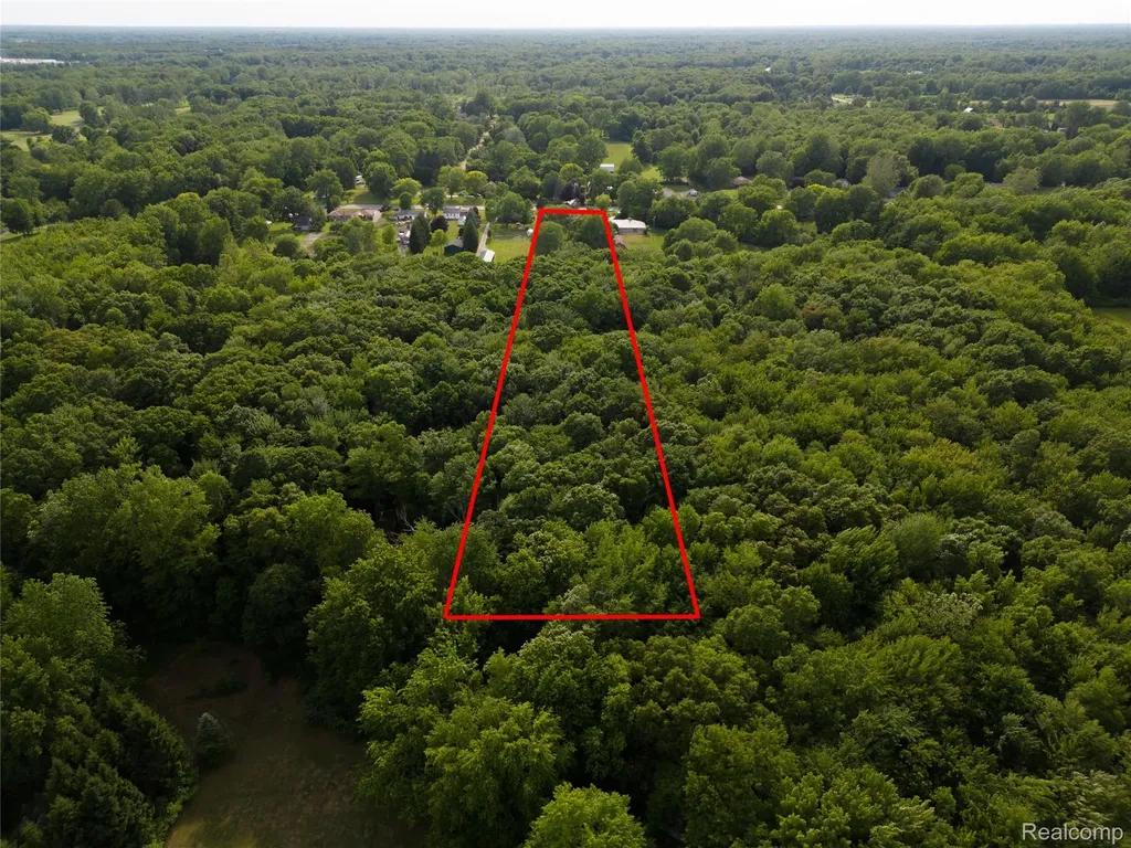 21515 Huron River Drive Huron Charter Township MI 48164