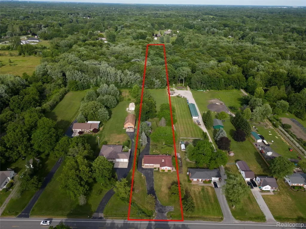 21515 Huron River Drive Huron Charter Township MI 48164