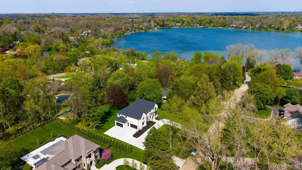 4546 Niagara Lane Bloomfield Hills City MI 48301