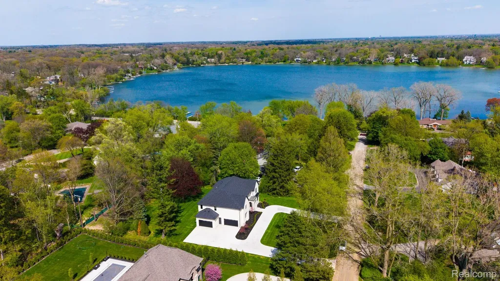 4546 Niagara Lane Bloomfield Hills City MI 48301