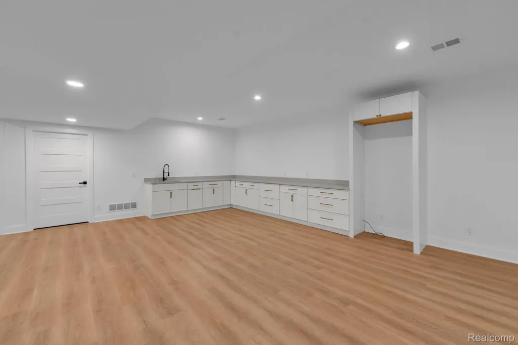 4546 Niagara Lane Bloomfield Hills City MI 48301