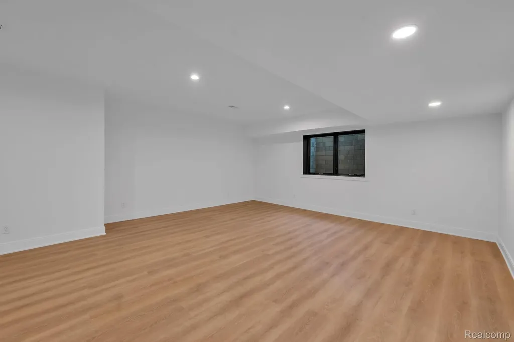 4546 Niagara Lane Bloomfield Hills City MI 48301