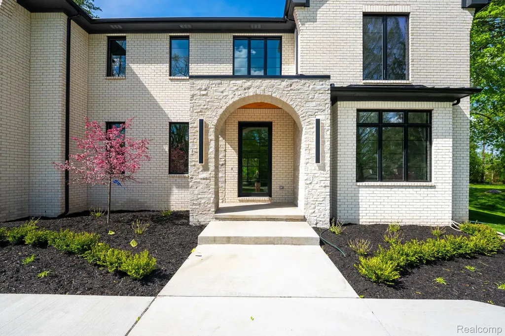 4546 Niagara Lane Bloomfield Hills City MI 48301