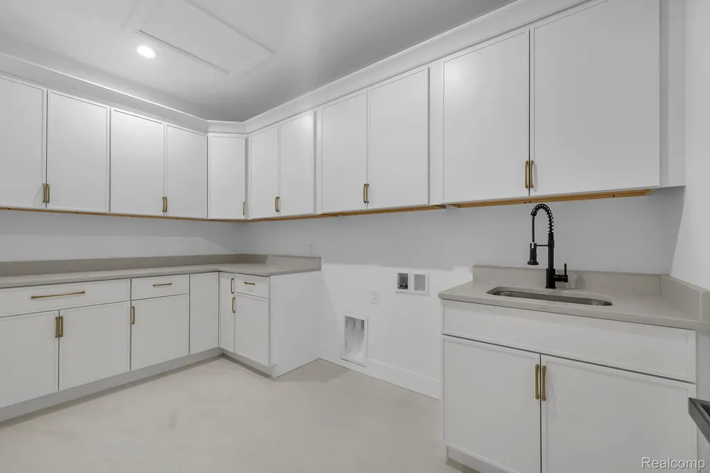 4546 Niagara Lane Bloomfield Hills City MI 48301