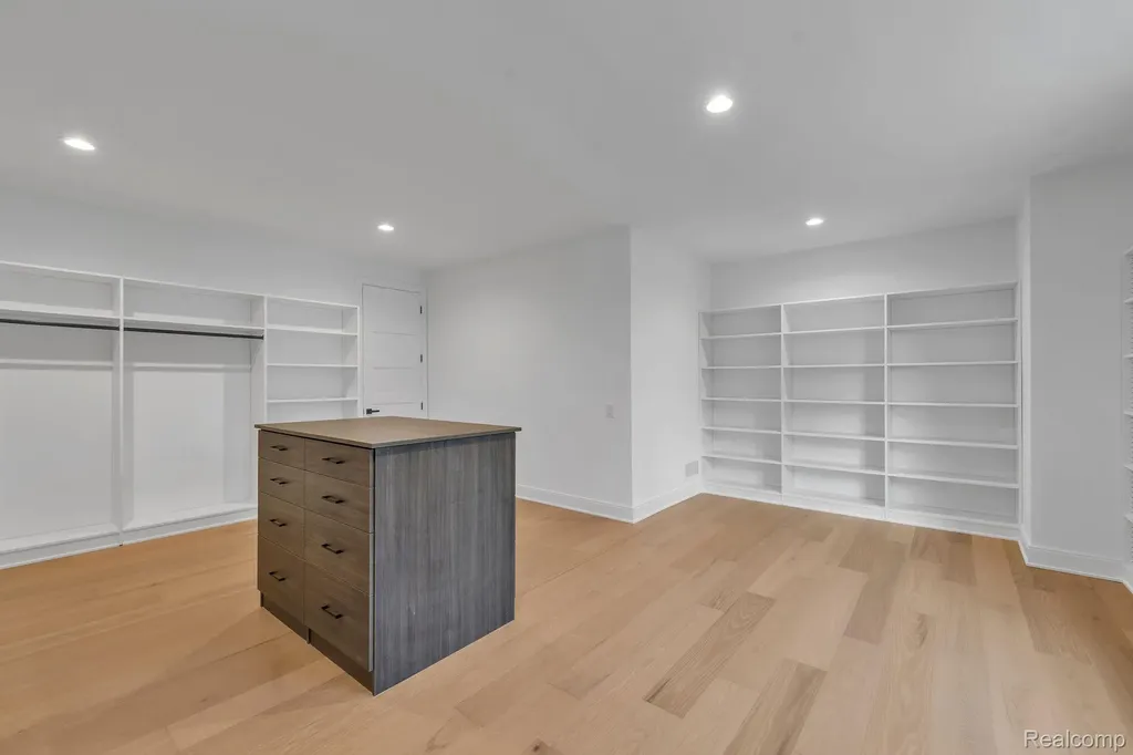 4546 Niagara Lane Bloomfield Hills City MI 48301