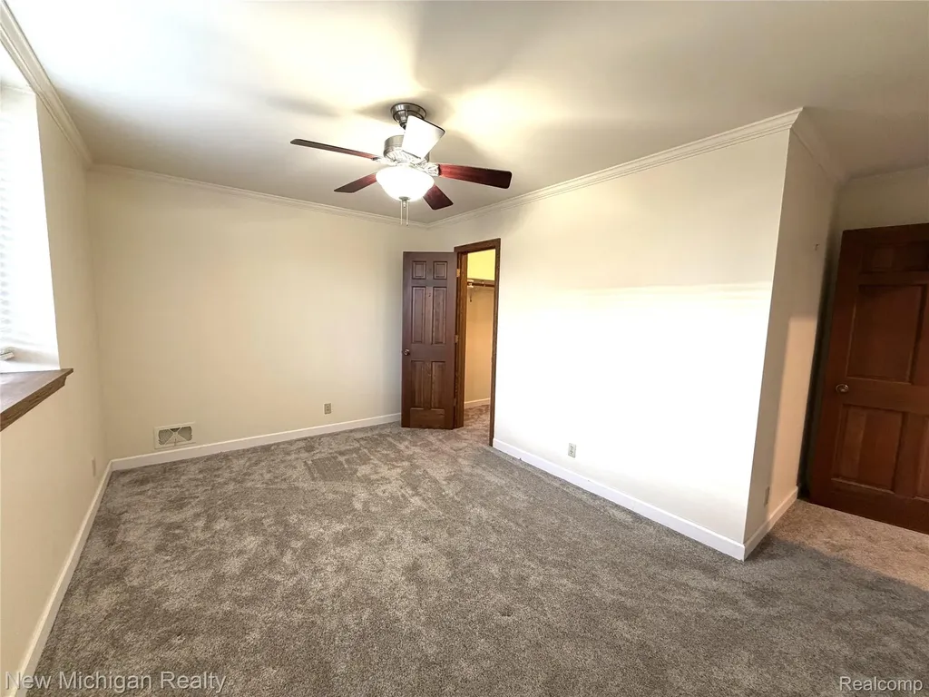 43000 12 Oaks Crescent Drive Novi City MI 48377