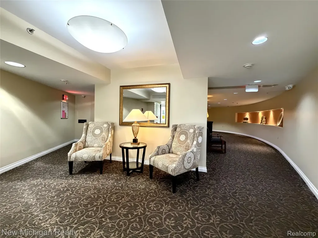 43000 12 Oaks Crescent Drive Novi City MI 48377