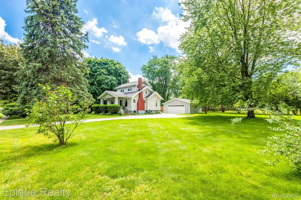 279 N Howard Avenue Sanilac Township MI 48422