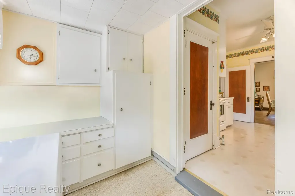 279 N Howard Avenue Sanilac Township MI 48422