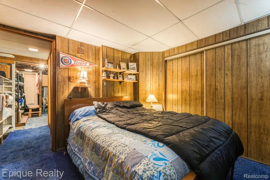 279 N Howard Avenue Sanilac Township MI 48422
