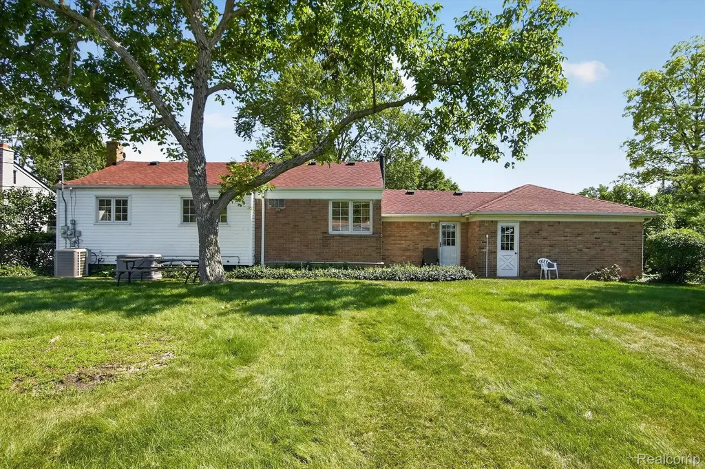 32740 Alvin Street Garden City City MI 48135
