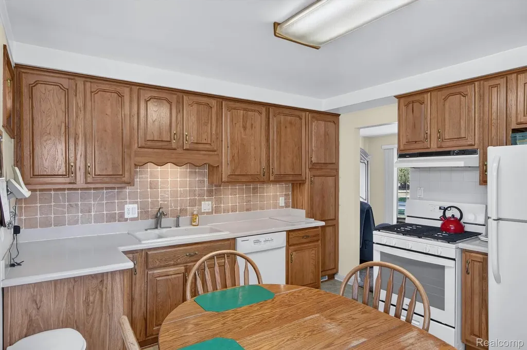32740 Alvin Street Garden City City MI 48135