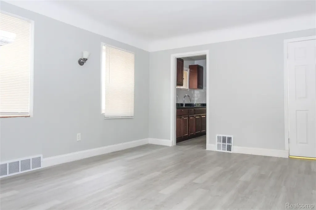10310 Wayburn Street Detroit City MI 48224