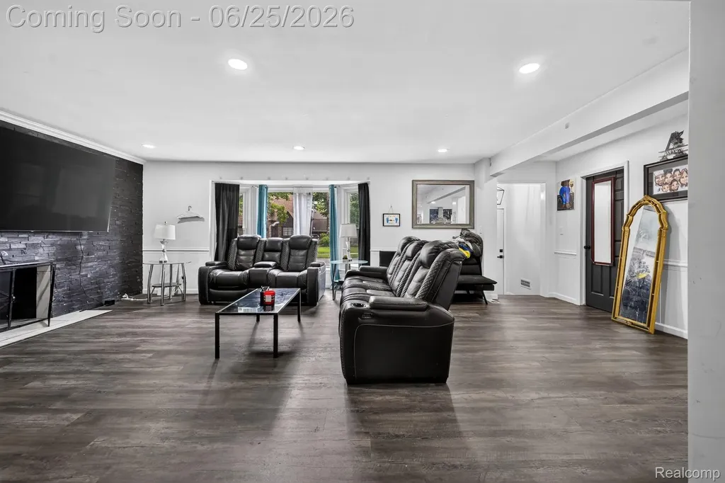 20101 Briarcliff Road Detroit City MI 48221