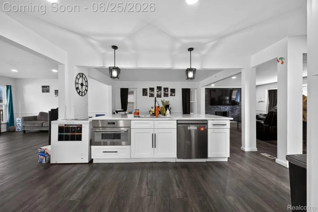 20101 Briarcliff Road Detroit City MI 48221