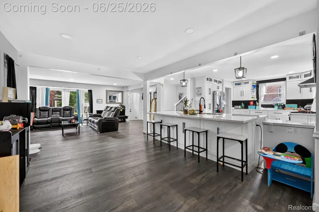 20101 Briarcliff Road Detroit City MI 48221