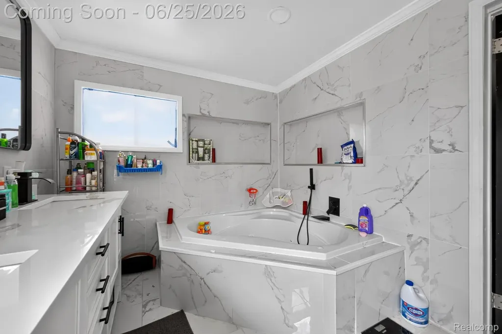 20101 Briarcliff Road Detroit City MI 48221