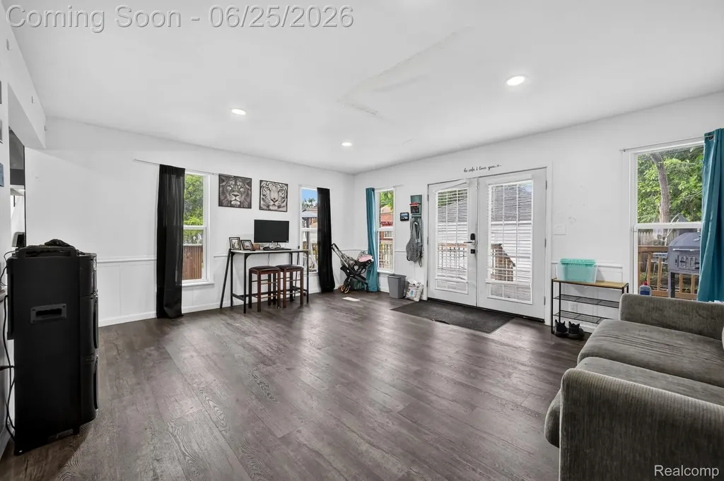 20101 Briarcliff Road Detroit City MI 48221