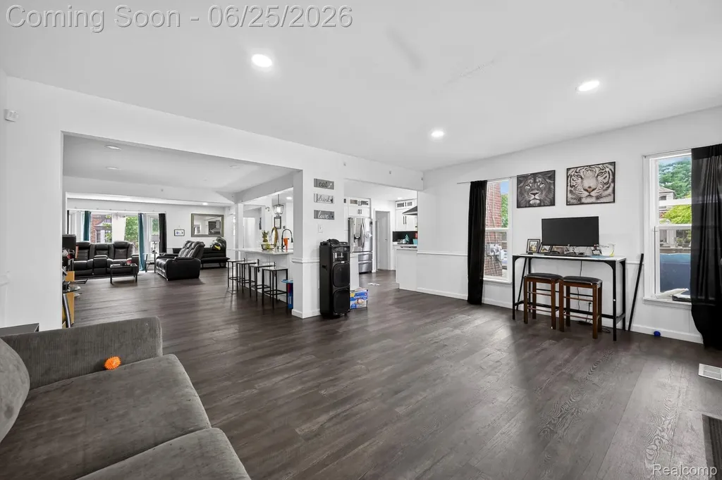 20101 Briarcliff Road Detroit City MI 48221