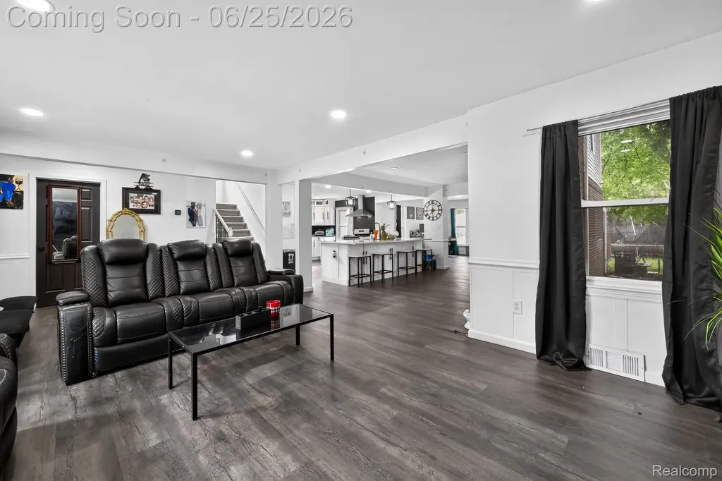 20101 Briarcliff Road Detroit City MI 48221