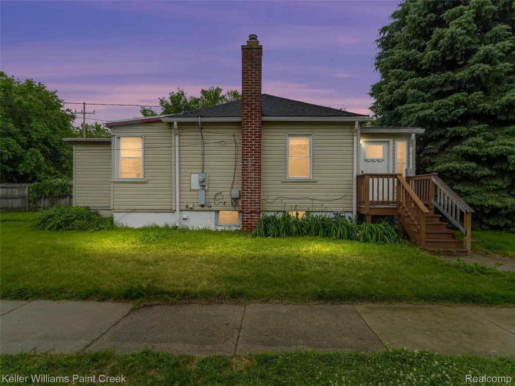 26616 Hampden Street Madison Heights City MI 48071