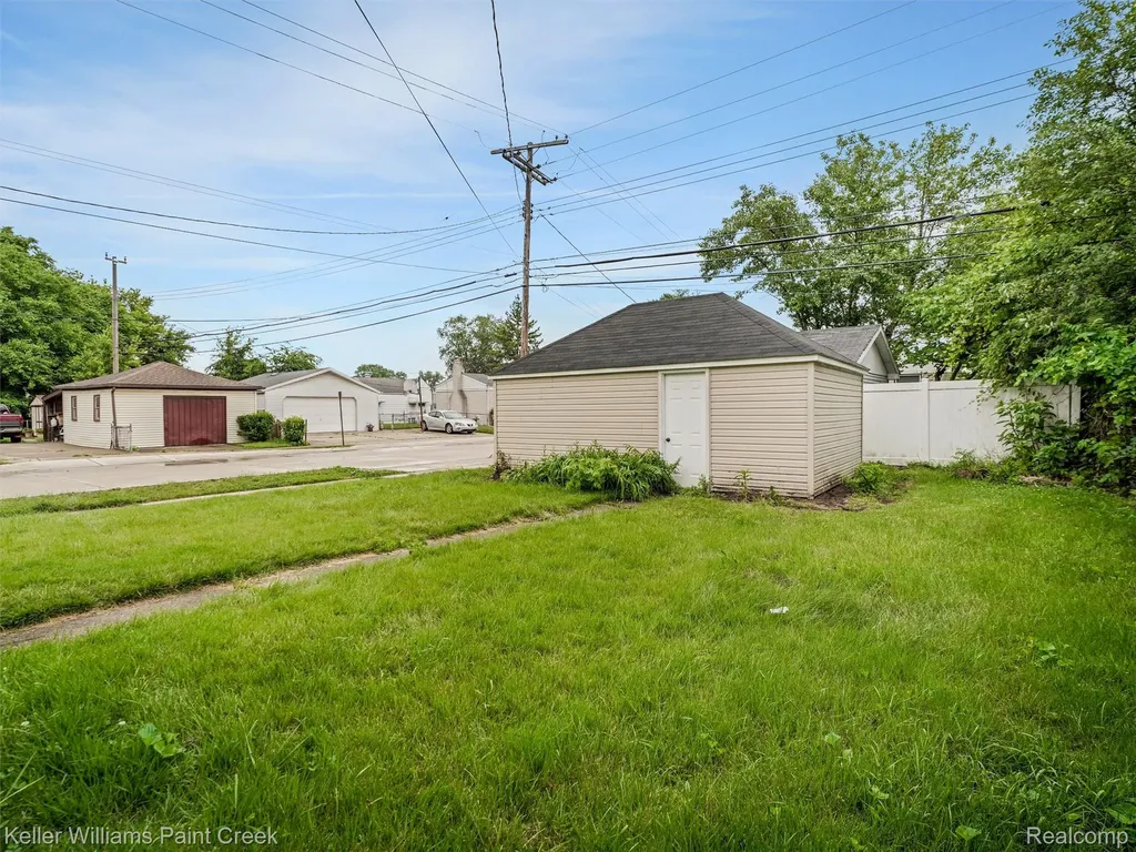 26616 Hampden Street Madison Heights City MI 48071