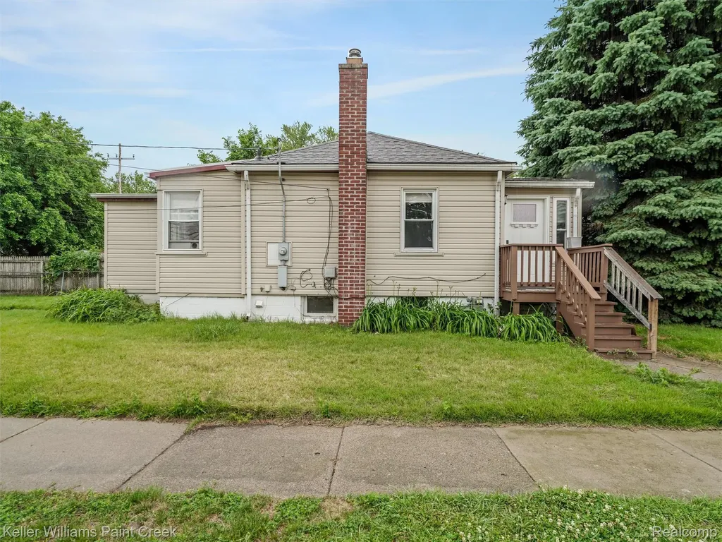 26616 Hampden Street Madison Heights City MI 48071