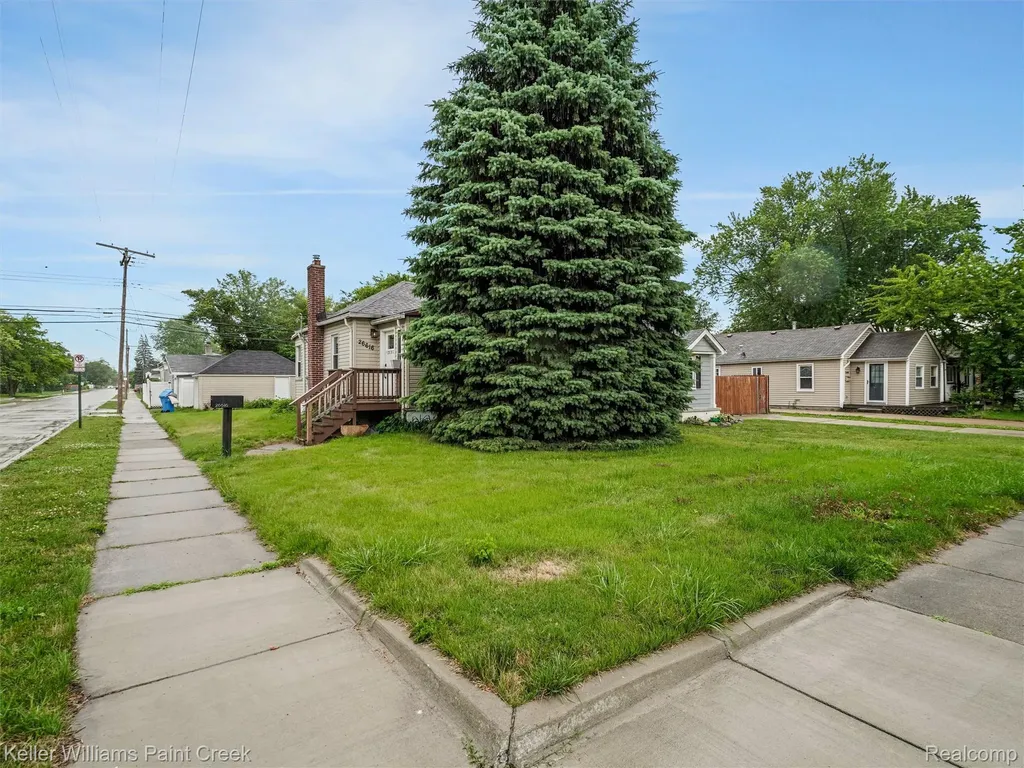 26616 Hampden Street Madison Heights City MI 48071