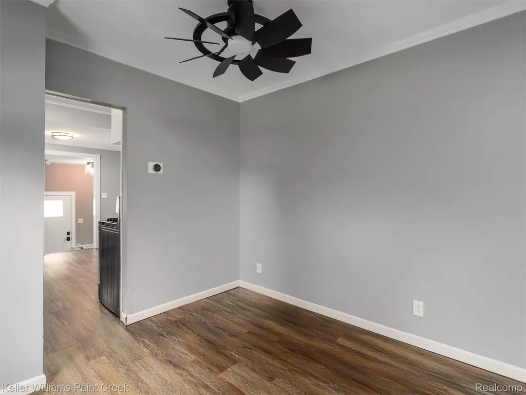 26616 Hampden Street Madison Heights City MI 48071