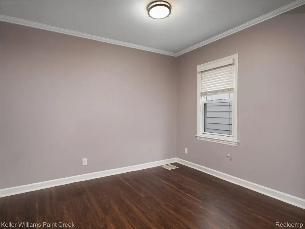 26616 Hampden Street Madison Heights City MI 48071