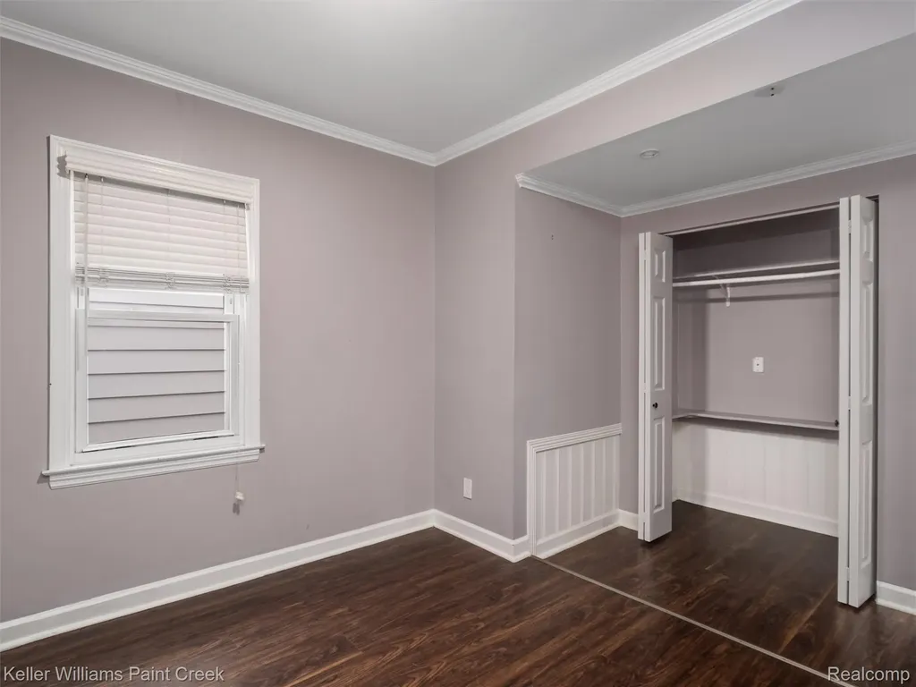 26616 Hampden Street Madison Heights City MI 48071