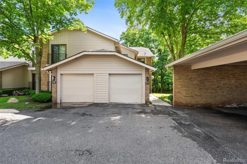 6471 Maple Hills Drive Bloomfield Hills City MI 48301