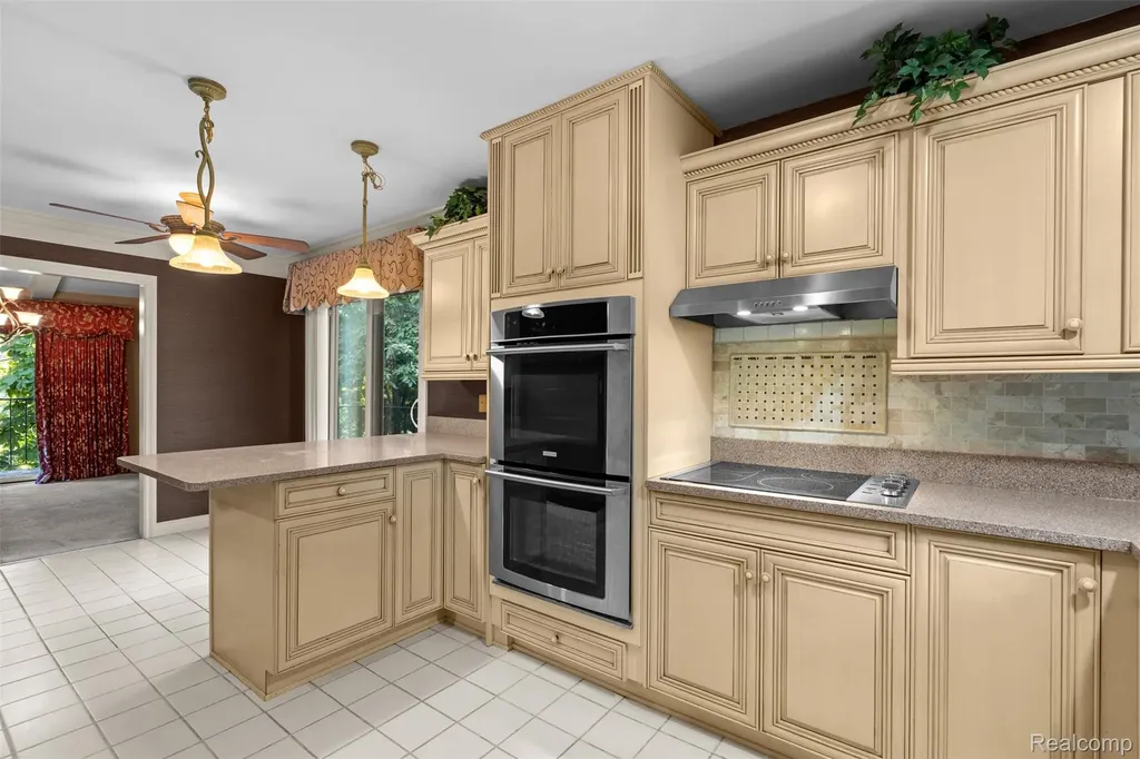 6471 Maple Hills Drive Bloomfield Hills City MI 48301