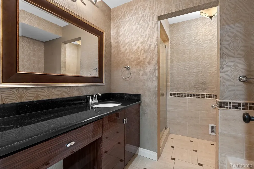6471 Maple Hills Drive Bloomfield Hills City MI 48301