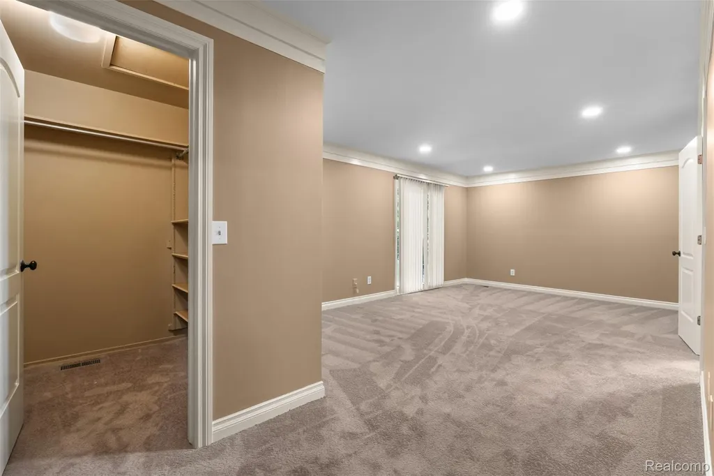 6471 Maple Hills Drive Bloomfield Hills City MI 48301