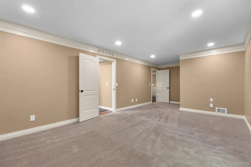 6471 Maple Hills Drive Bloomfield Hills City MI 48301