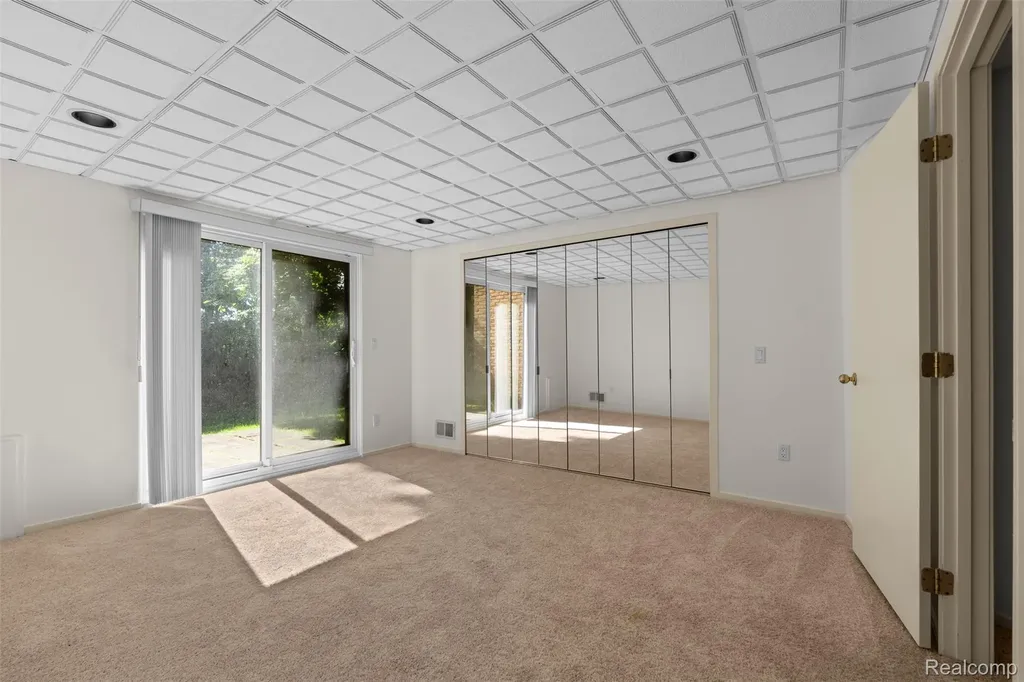 6471 Maple Hills Drive Bloomfield Hills City MI 48301